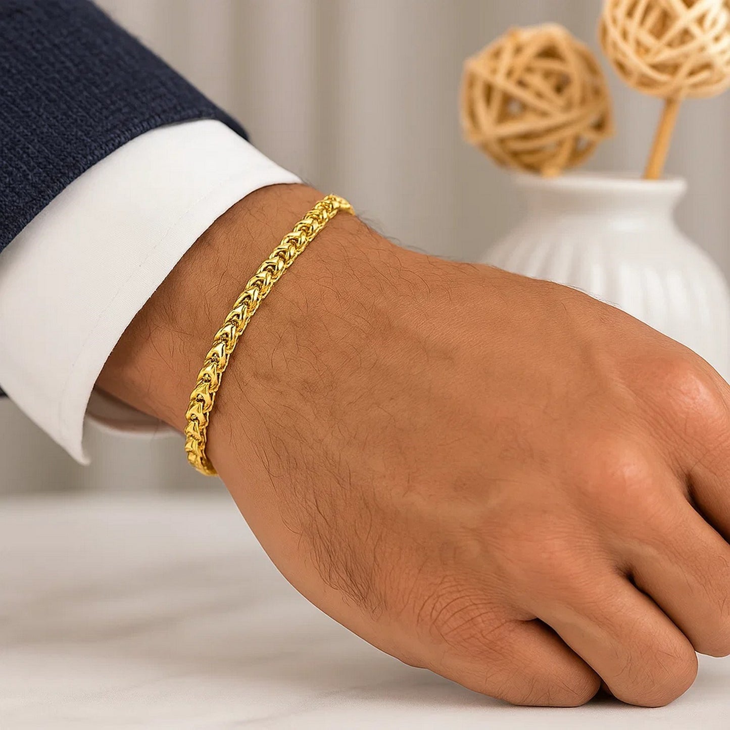 14k Yellow Gold Solid Diamond Cut Round Franco Bracelet (4.60 mm)