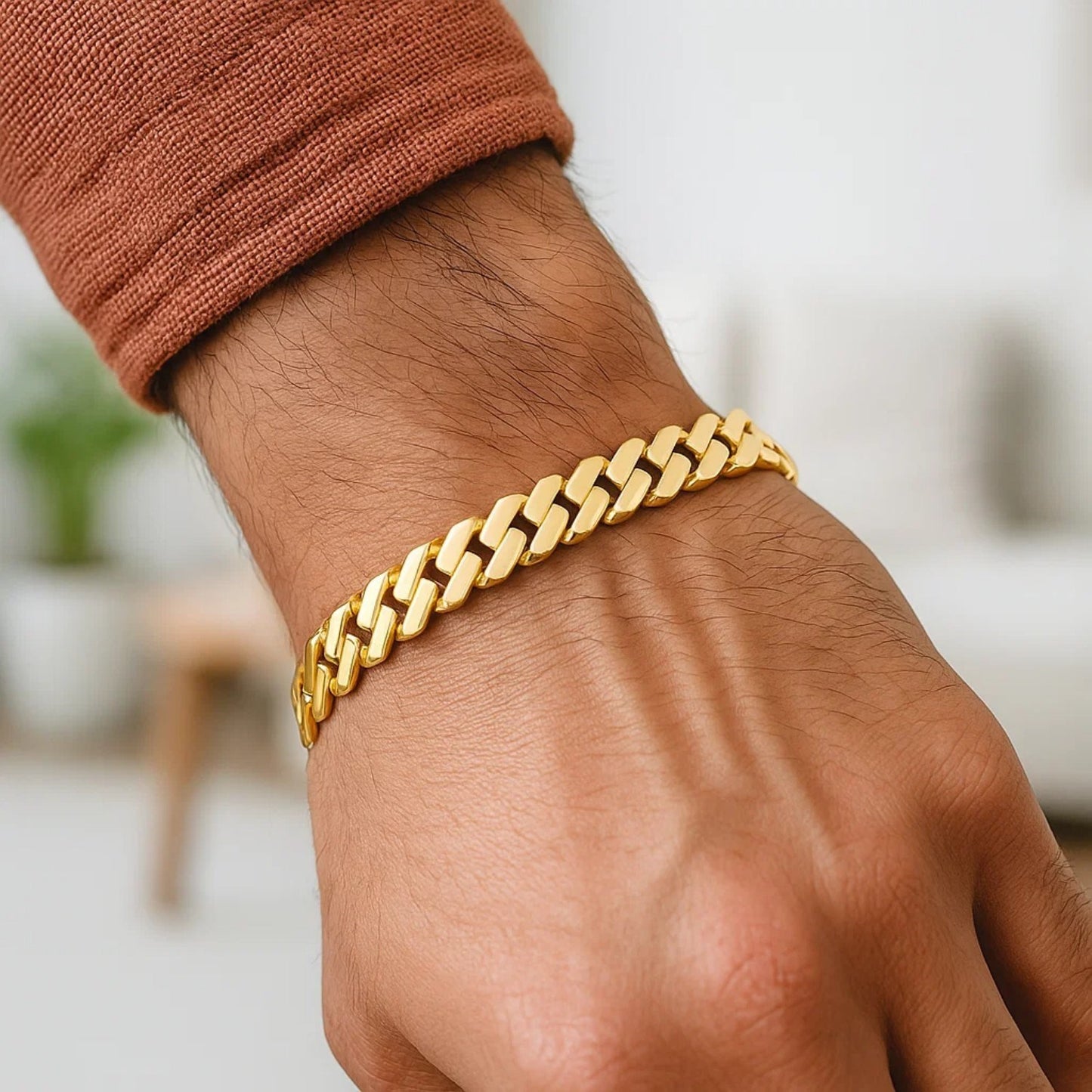 14k Yellow Gold High Polish Modern Lite Edge Bracelet (8.00 mm)