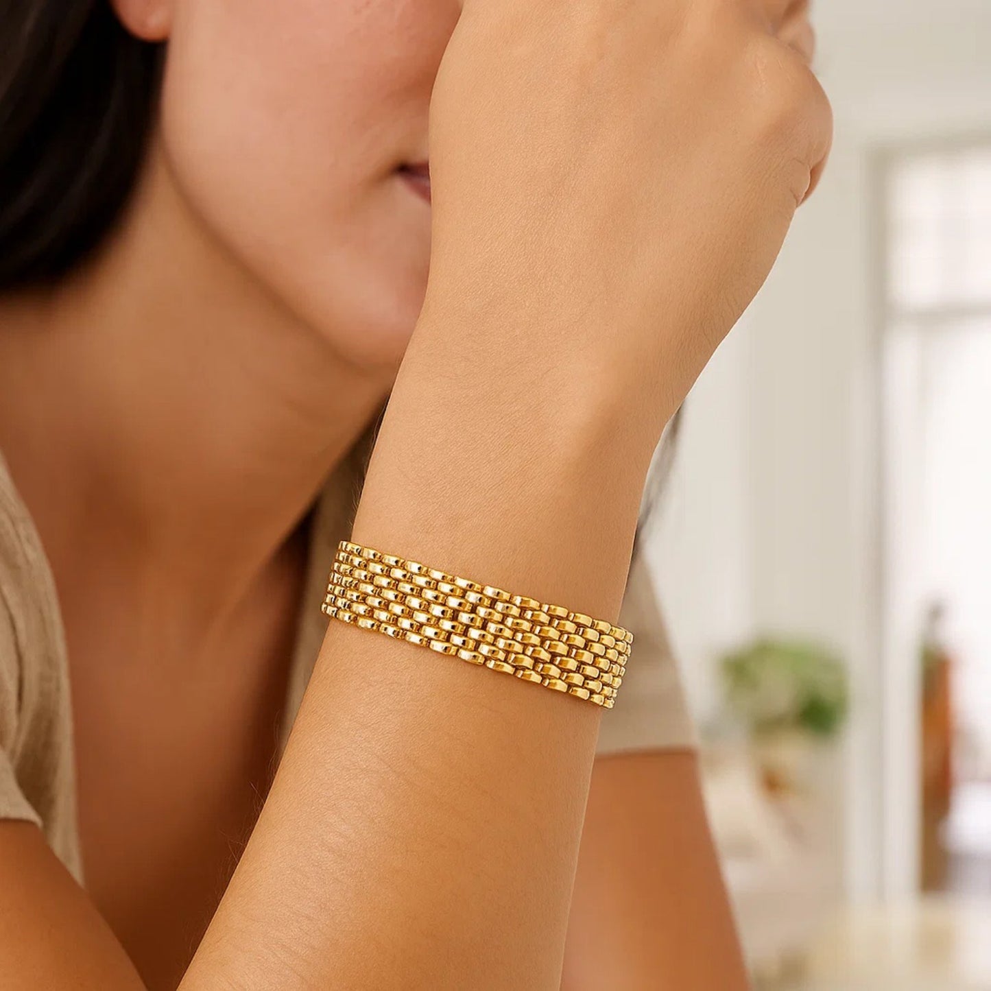 14k Yellow Gold Flexible Panther Line Bracelet (9.00 mm)