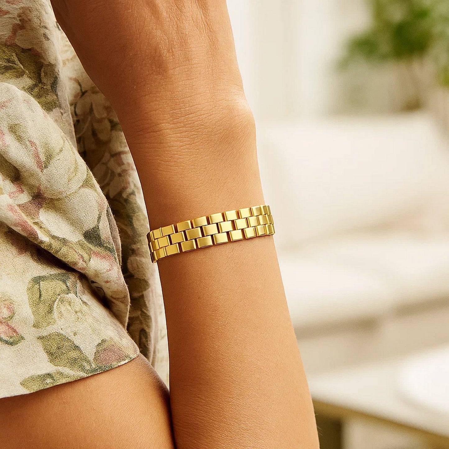 14K Yellow Gold Small Cobblestone Link Bracelet (10.00 mm)